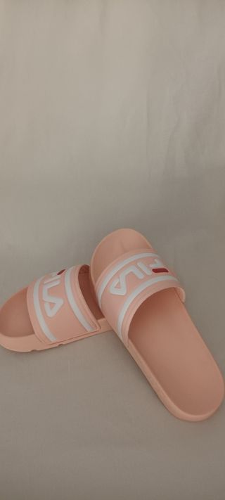 Chanclas Fila rosa nuevas