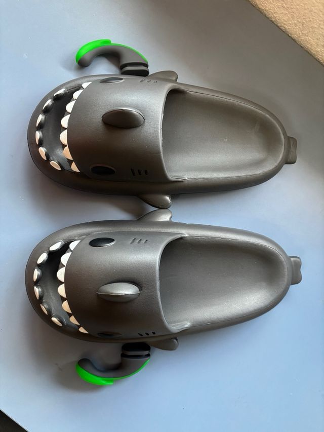 Sandalias Tiburón - Grises