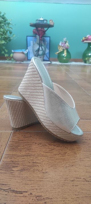 Sandali zeppa argento