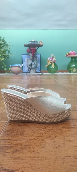 Sandali zeppa argento