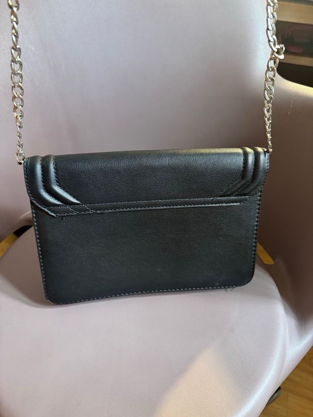 Bolso negro bandolera