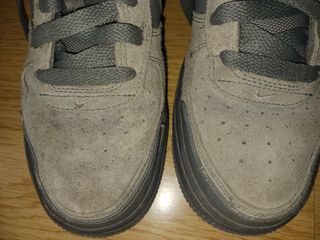 Nike Air Force 1 Gris - 37.5