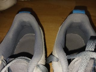 Nike Air Force 1 Gris - 37.5