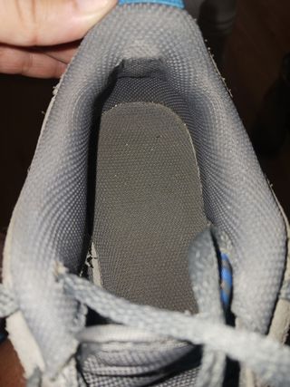 Nike Air Force 1 Gris - 37.5