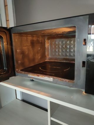 Microondas Sandstrom 800W 30L 