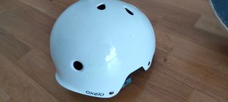 Casco Oxelo skate blanco