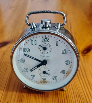  Reloj despertador vintage de cuerda, marca PETER 