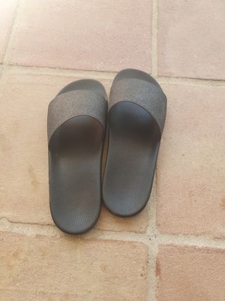 Chanclas Michael Kors negras