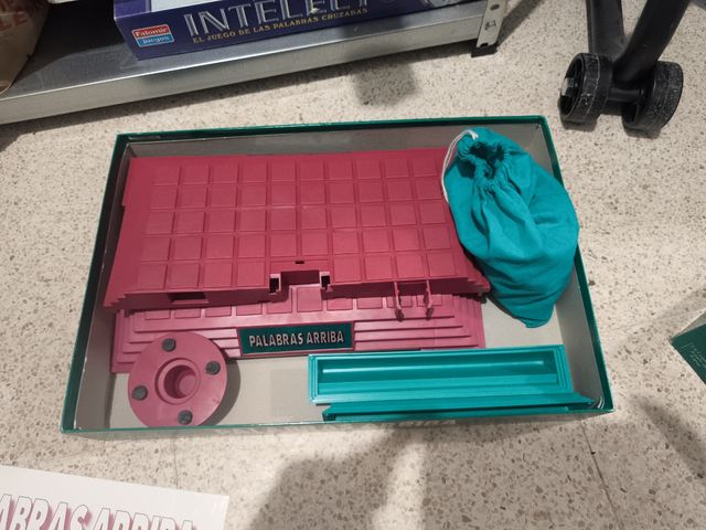 Words Above - Gioco da tavolo