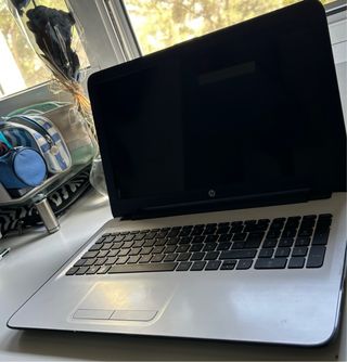 Portátil HP blanco - Notebook