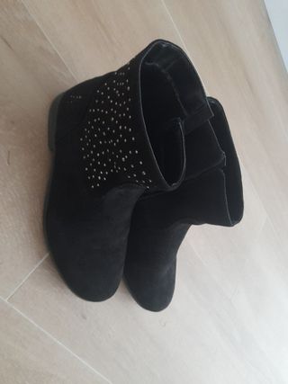 Botines negros niña 36