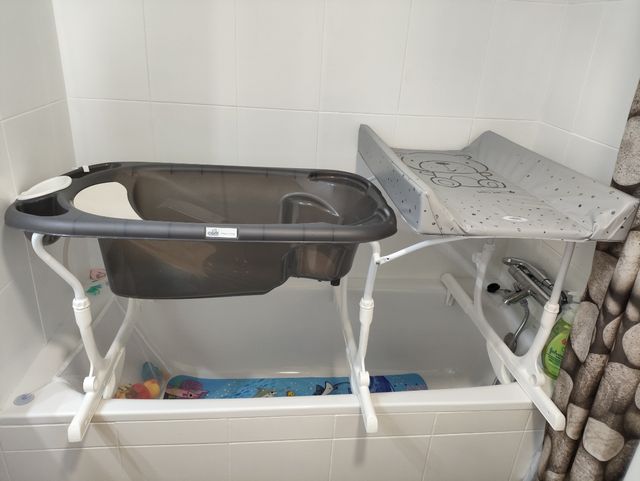 Bañera+cambiador bebé, como nuevas