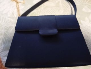 Bolso fiesta azul marino raso
Bolso de fiesta plat