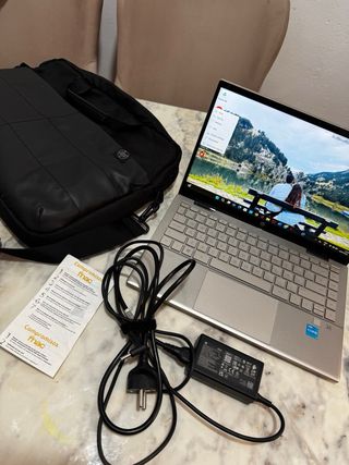 Portátil HP Pavilion i3 Gris Plata