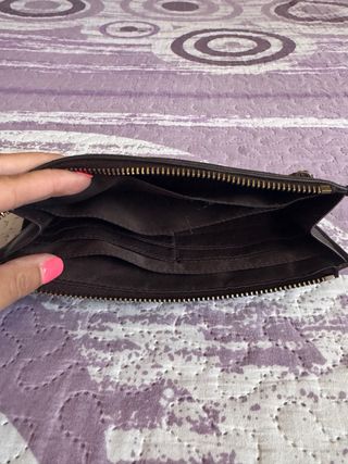 Monedero Desigual marrón con flores