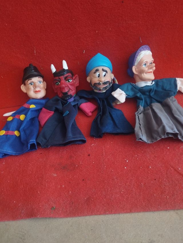 Burattinai a mano: 4 burattini