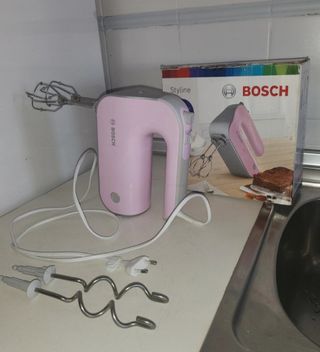 Batidora amasadora Bosch rosa