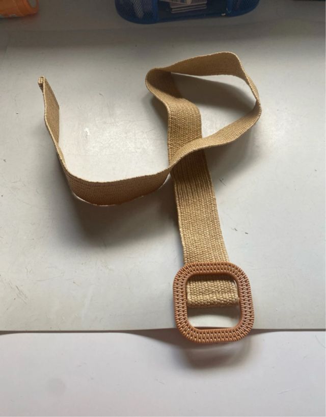 Cinturón tejido beige y marrón