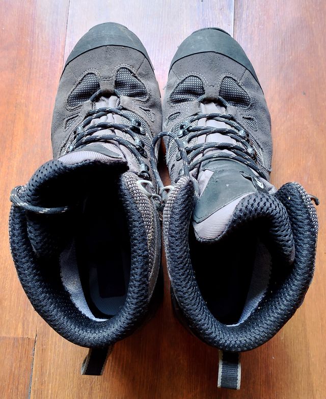BOTAS SENDERISMO SALOMON NUM 45 1/3