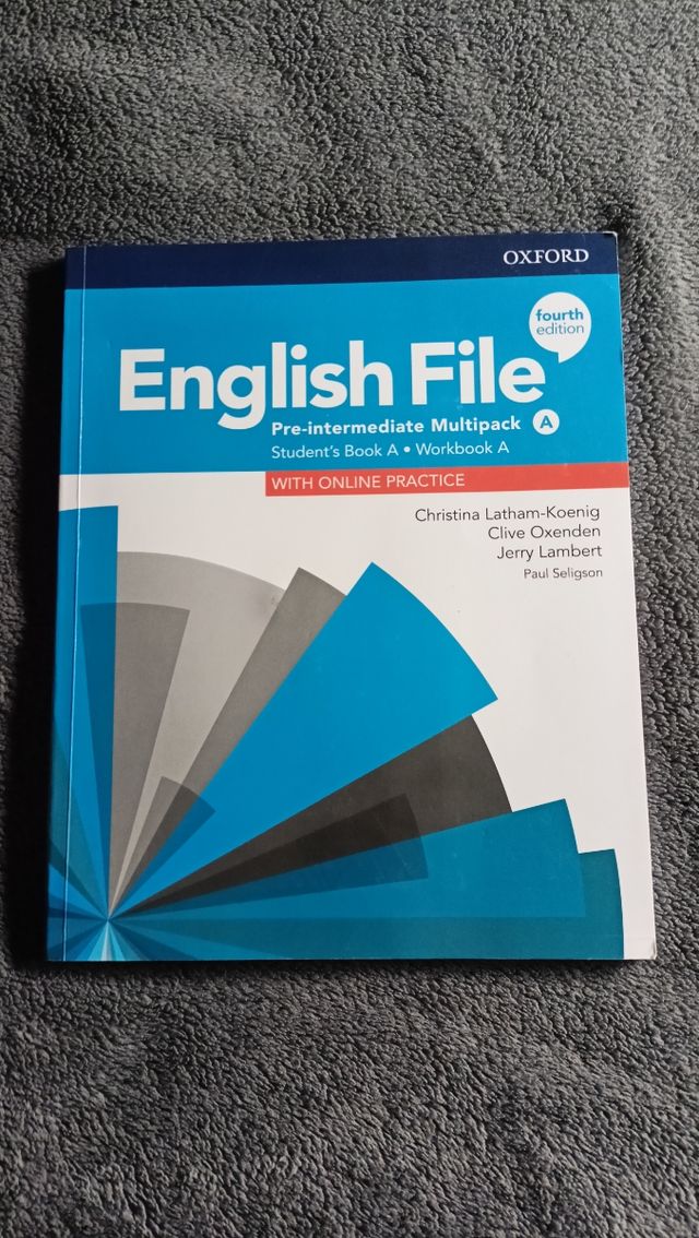English File 4th Edition Pre-Intermediate. Mult...