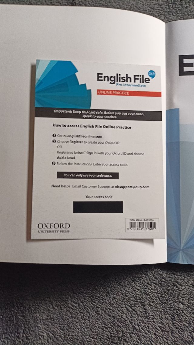 English File 4th Edition Pre-Intermediate. Mult...