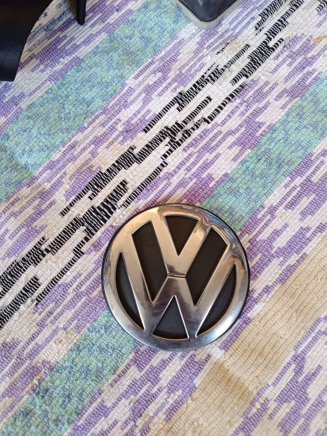 Símbolo Traseiro VW Polo 6N