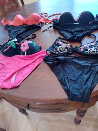 5 Bikini: 2 neri, 1 rosa, 1 corallo