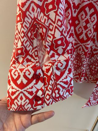 Blusa Dandara roja estampada t S