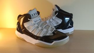 Zapatillas Jordan Max Aura - Negro/Blanco