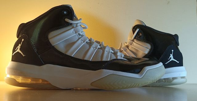 Sneakers Jordan Max Aura - Negro/Blanco