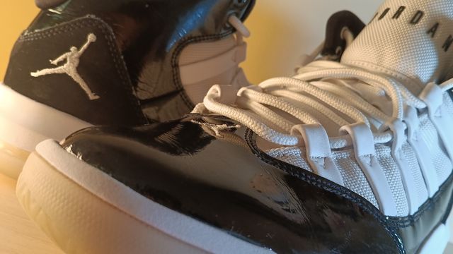 Sneakers Jordan Max Aura - Negro/Blanco