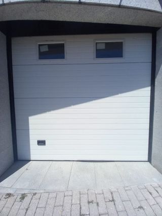 PUERTA PARA GARAJE 