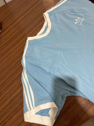 Camiseta Adidas azul