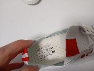 Zapatillas blancas y rojas t.38