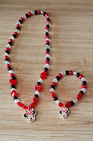 Collar y pulsera Minnie Mouse