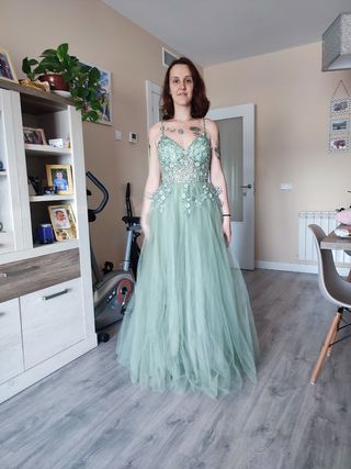 Vestido fiesta princesa verde bruma