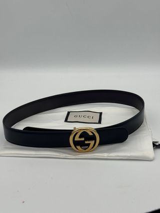 Cinturón Gucci Negro con Hebilla Dorada