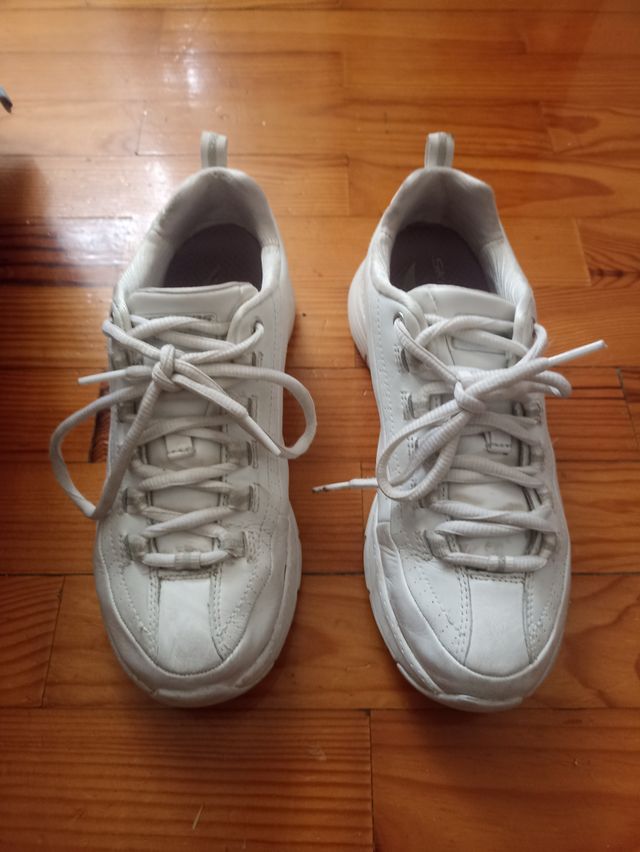 Zapatillas Skechers blancas Arch Fit