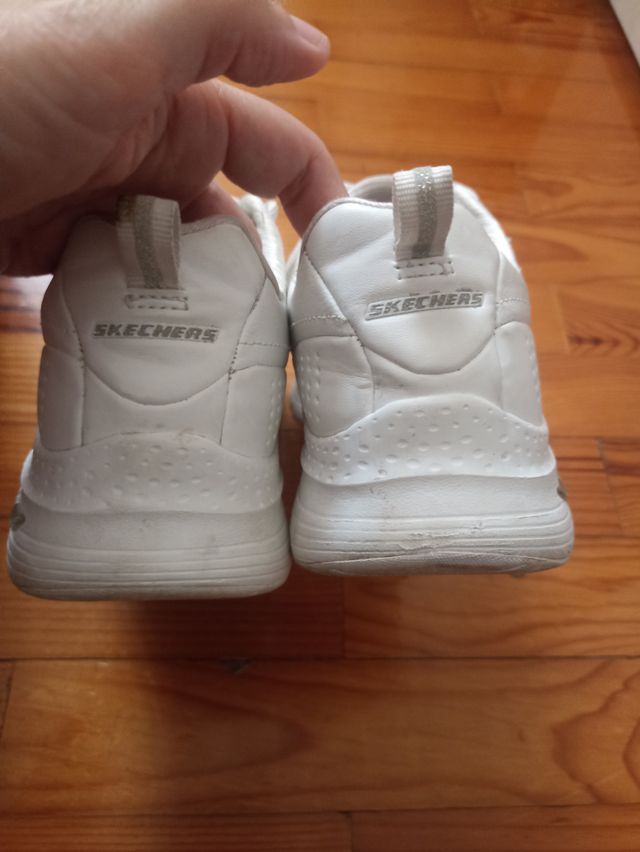 Zapatillas Skechers blancas Arch Fit