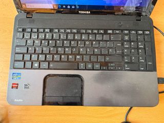Portátil Toshiba Satellite C855 para piezas