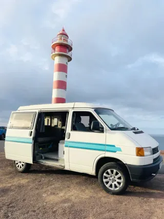 🚐 Volkswagen Camper Carthago 2.4D–Techo Elevable