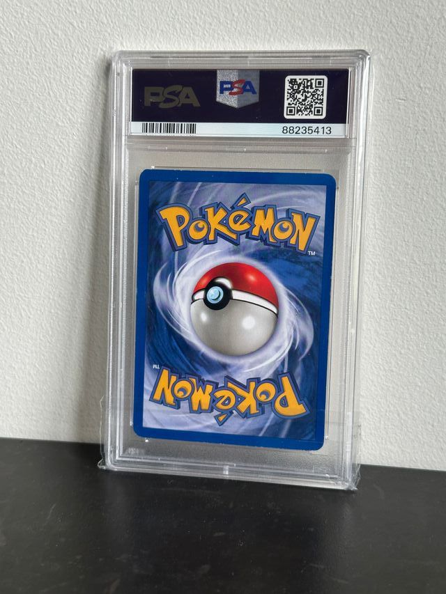 Charizard Base Set PSA 3