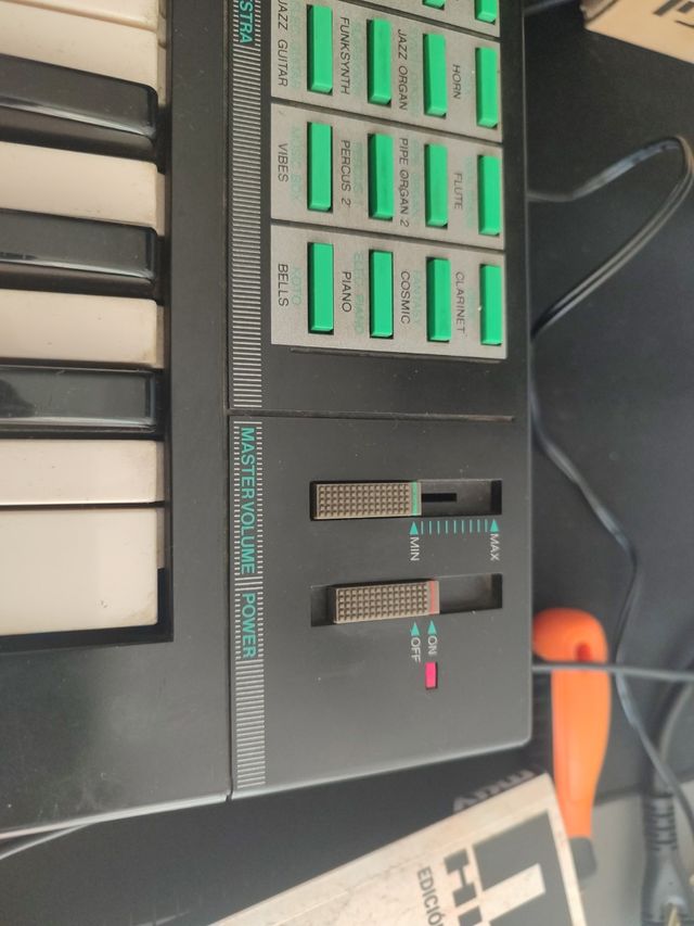 Teclado YAMAHA PSR-12