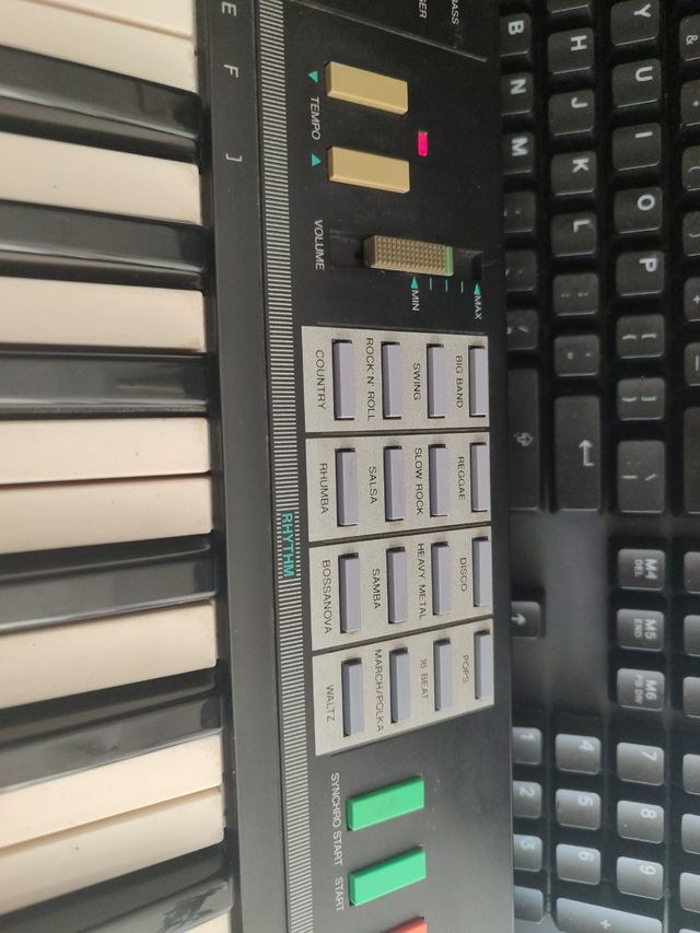 Teclado YAMAHA PSR-12