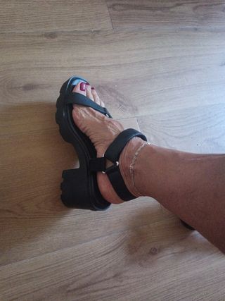 Sandalias mujer negras Mustang