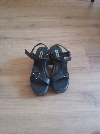 Sandalias mujer negras Mustang