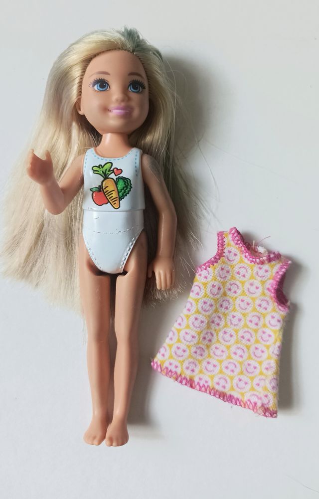 2 Muñecas Mattel hermanitas pequeñas de Barbie
