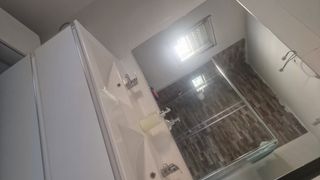 Se alquila habitacion
