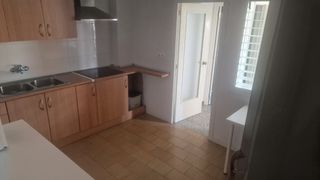 Se alquila habitacion