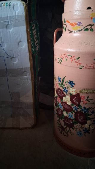 Lechera pintada vintage